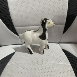 American Girl Sombrita The Baby Goat For An 18” Doll