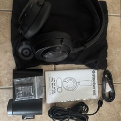 SteelSeries - Arctis Nova Pro Wireless And Astro A20