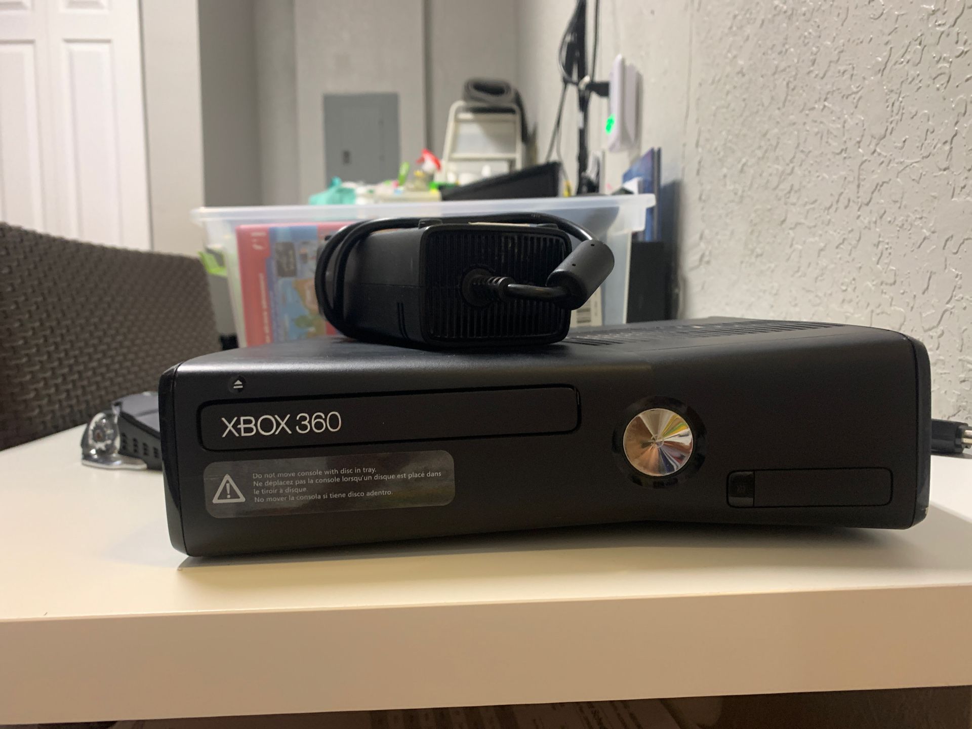 Xbox 360 with a lot of games and 2 controllers