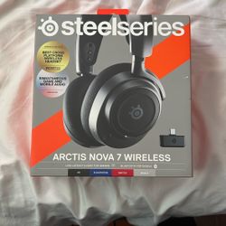 Steel Series Arctis Nova 7 (send Offers) 