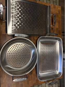 All-Clad Outdoor 3-Piece Stainless Steel Set wit Red Pot Holders