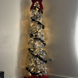 CHRISTMAS TREE