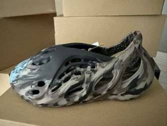 Adidas Yeezy Foam Runner - Brand New