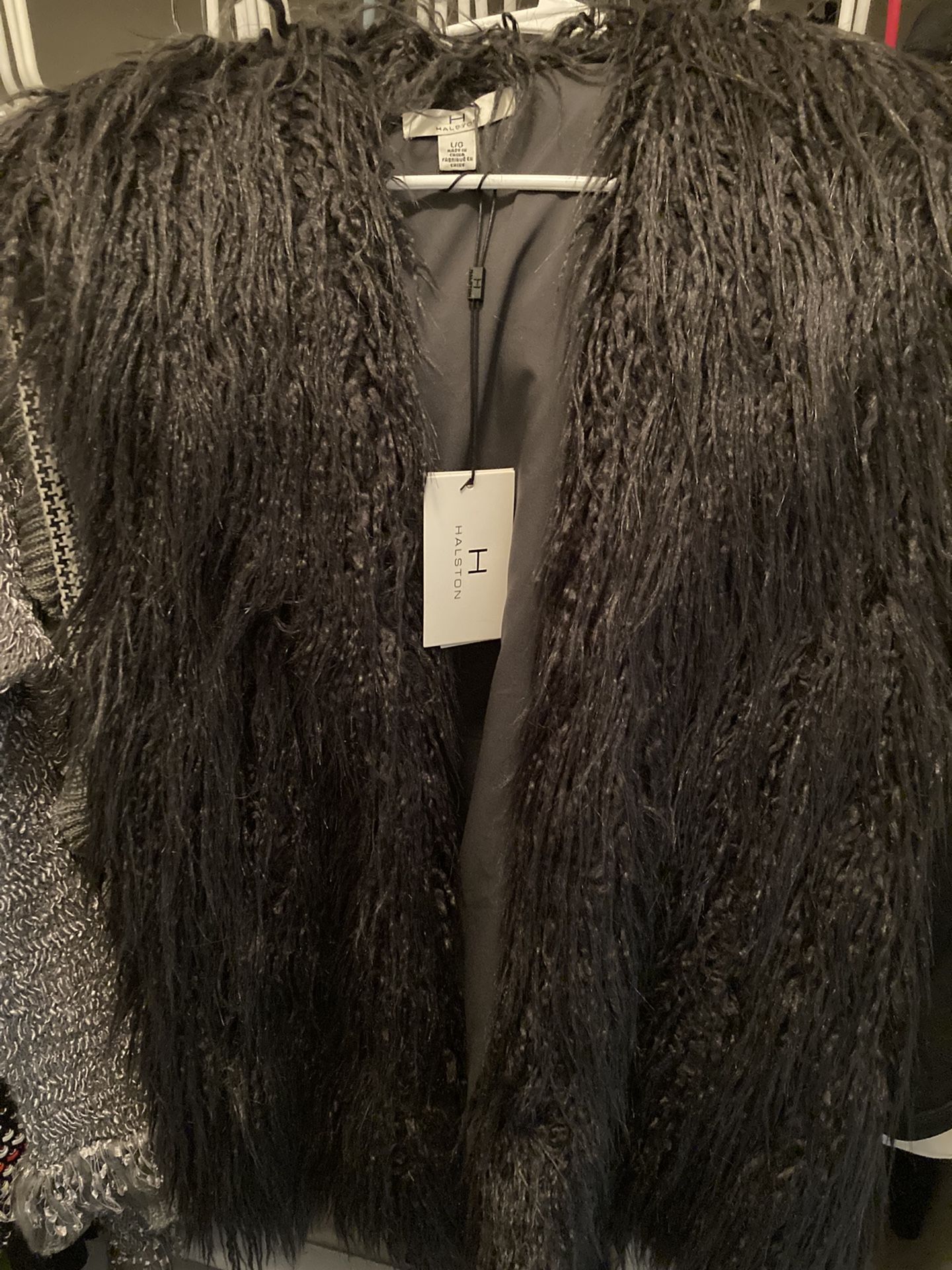 Women’s Size Lg Halston Faux Fur Vest(New) Tags