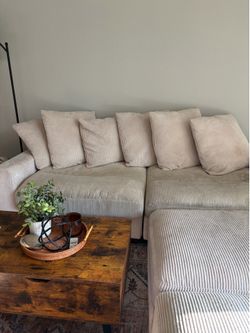 Modular Sectional Sofa/Couch