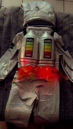 Realistic Child’s Astronaut Costume
