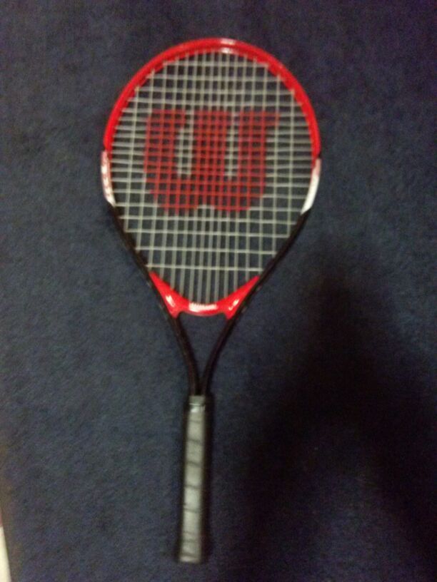 tennis racquet