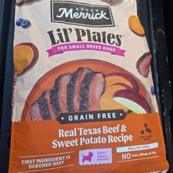 Dog Food / Small Breed Dogs 