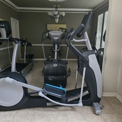 Precor EFX 835 Elliptical