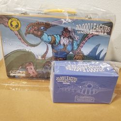 Mezco 20,000 Leagues Captain Nemo w/ Nautilus & Wave Rider Expansion Pack