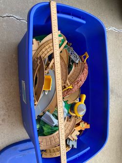 Geo Trax toy tracks and cars