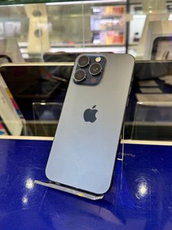 iPhone 15 Pro Max 256GB Unlocked Pre-owned