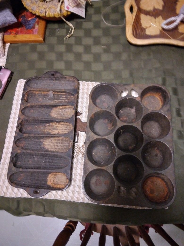 Cast Iron Griswold Wagner Ware Pans