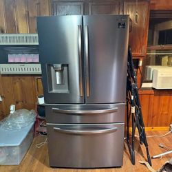 Samsung large capacity refrigerator, matching gas range plus microwave