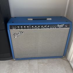 Fender Frontman 212R Blue Tolex Limited Edition 