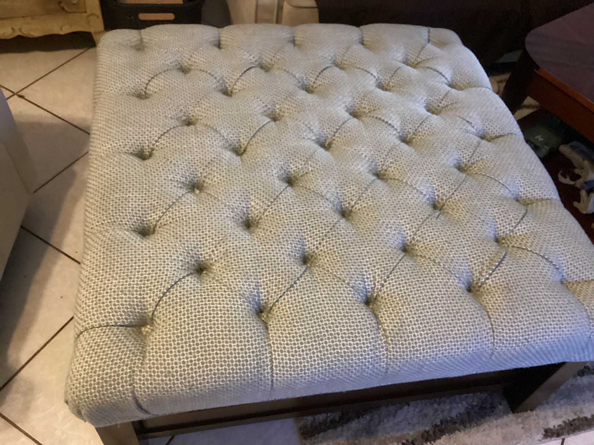 Ottoman With Two Trays 