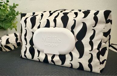 New, Baby Wipes & Diapers Pouch
