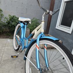 Schwinn Beach Cruiser Bike 