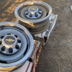 CHEVY RIMS (4)