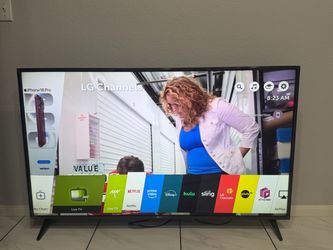 LG 60” UHD HDR 4K Smart TV