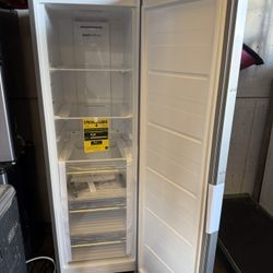 Hisense 10.2 cu. ft. Garage Ready Frost Free Convertible Upright Freezer with Seal Break Handle