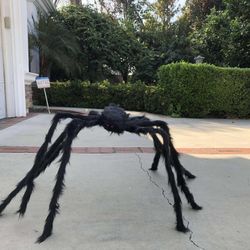 60 inch Hairy Giant Black Spider Decoration Halloween Prop Haunted House Decor Party Huge Big Large Spider Yard Halloween Party Decoration