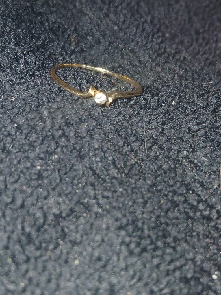 14kGold & Diamond Female Promise Ring