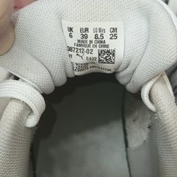 PUMA SIZE  8 1/2 WOMENS SHOE
