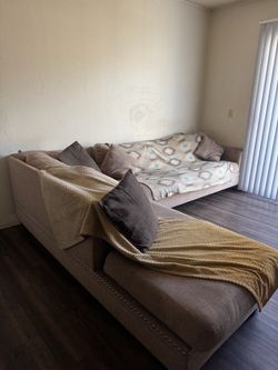 Sectional couch