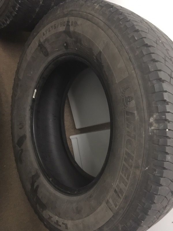 LT 275 70 18 Used Michelin Set