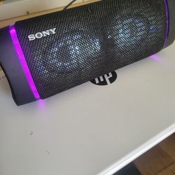 SONY XB33