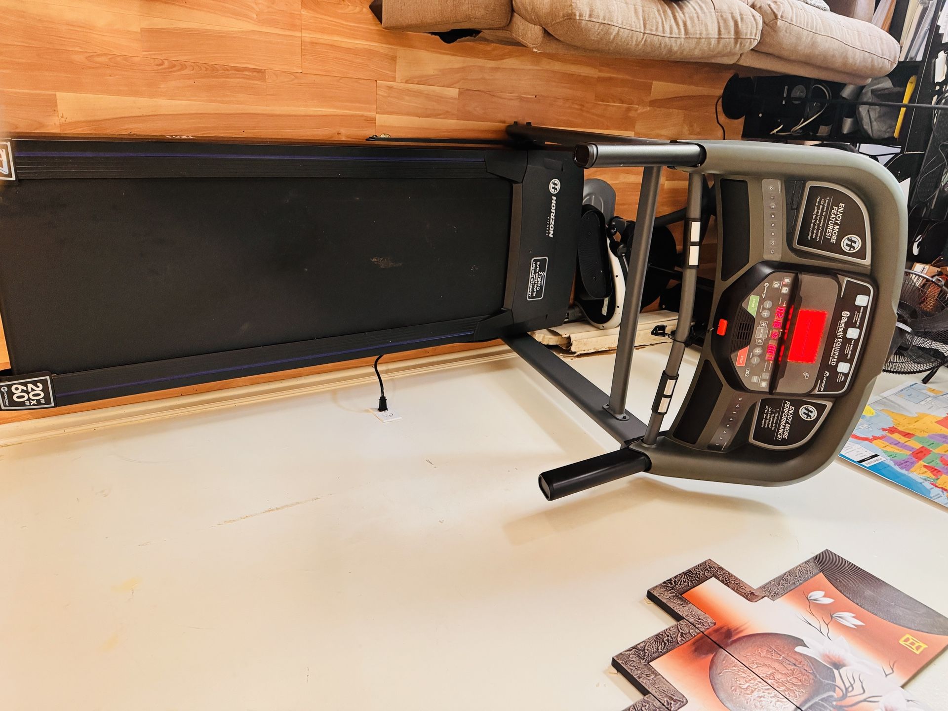 Treadmill Horizon T202