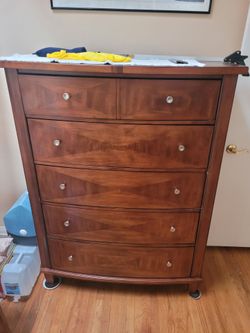 Wood dresser
