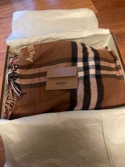 Burberry poncho/scarf NEW