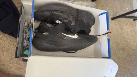 antekumpo basketball shoes