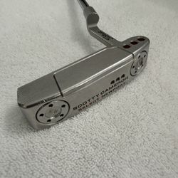 Scotty Cameron Select Newport Putter