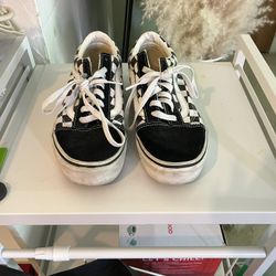 Used Black and white checkered Vans Old Skool trainers – Still Have Life Left! 
