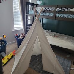 Play Tent/ Teepee