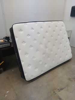 Full Size Matress