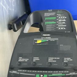 Precor EFX556 With Moveable Arms Excellent Condition