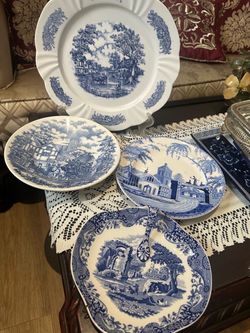 4 English blue and white porcelain plates