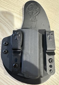 Crossbreed Holster The Reckoning RH Founders Model for Sig 320 4.7"