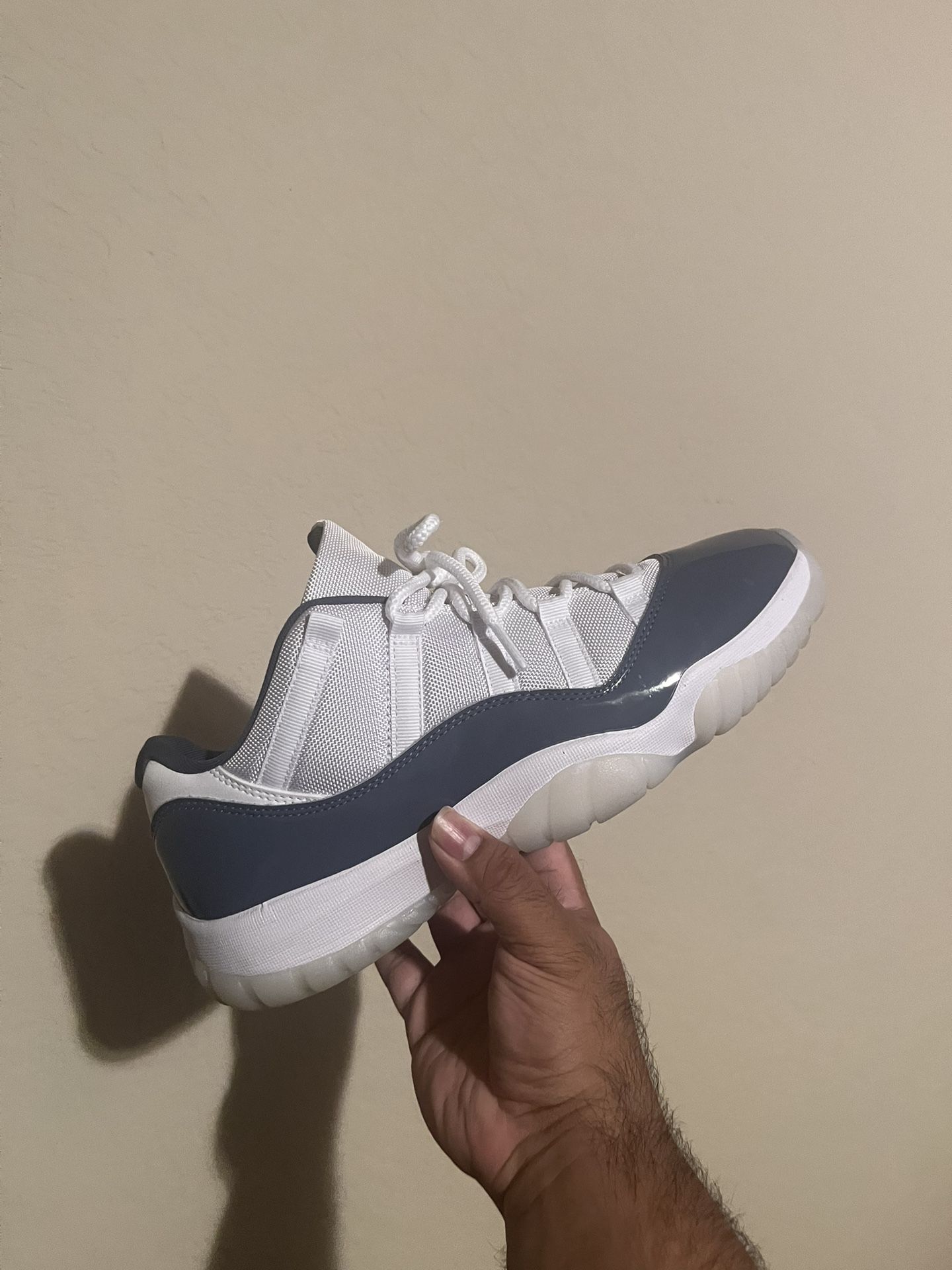 Jordan 11 Low Diffused Blue