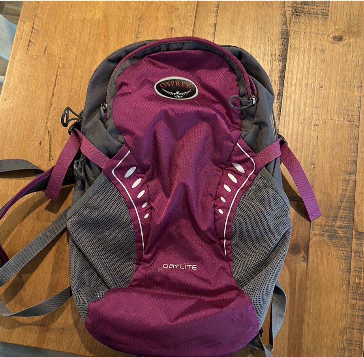 Osprey Daylite Hiking Backpack $70 Retail