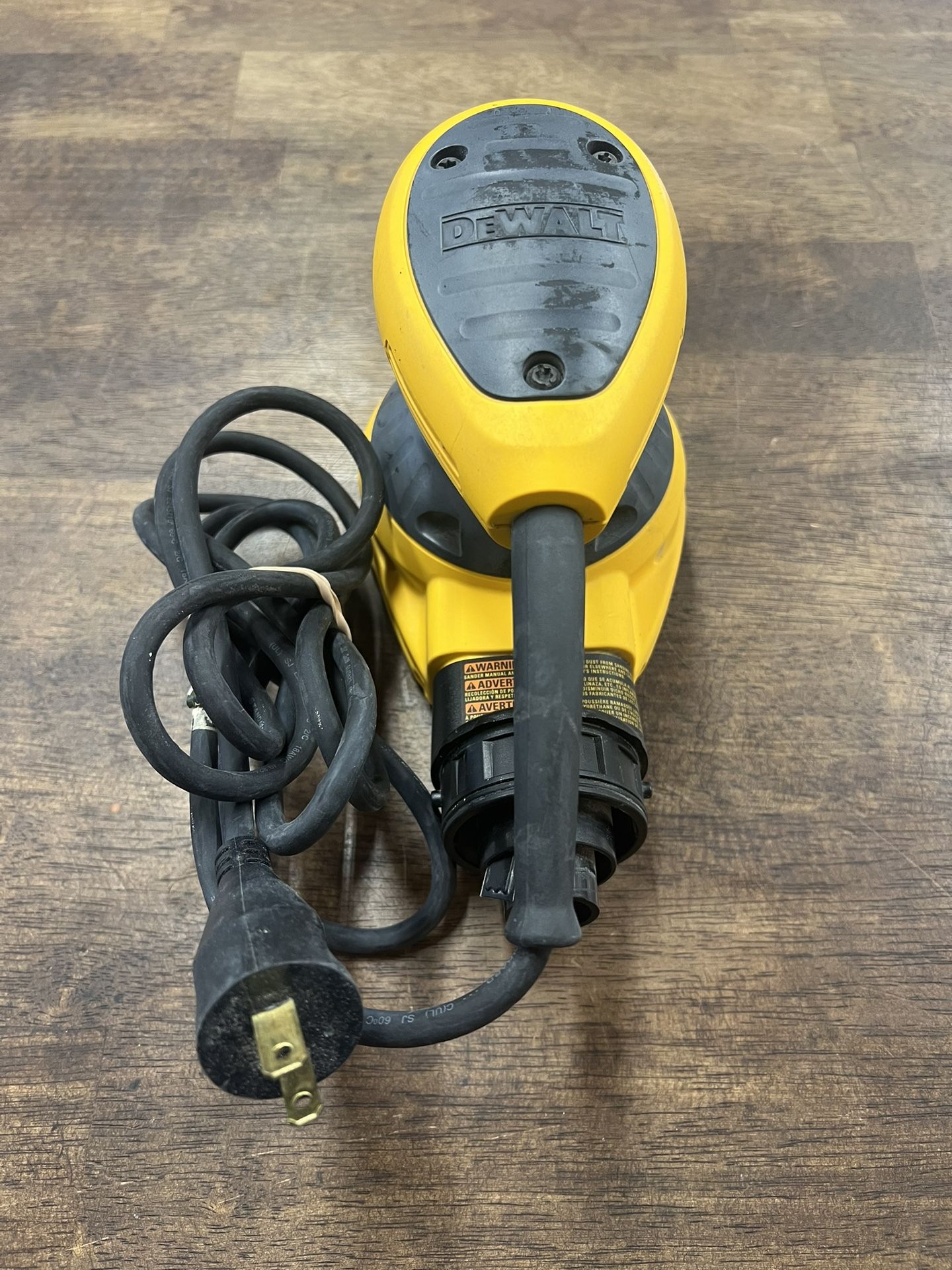 Dewalt Random Orbit Palm Sander D26451 *4180