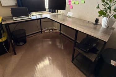 Corner Desk