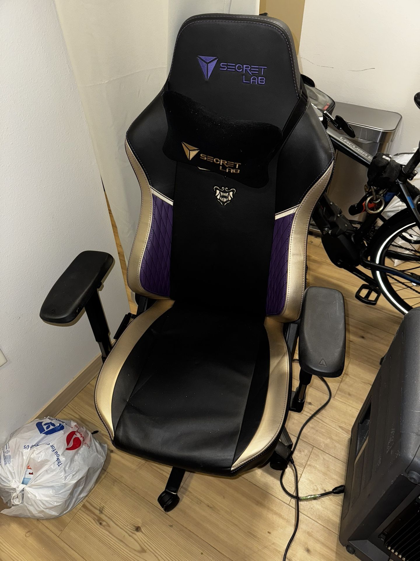Secretlab Titan Evo LoL Special Edition Gaming Chair