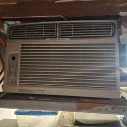Window Air Conditioner