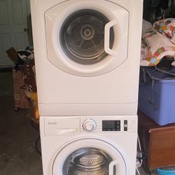 Splendide stackable outlet washer and dryer
