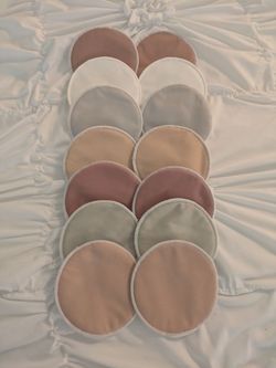Breast pads / Nipple pads